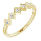 https://meteor.stullercloud.com/das/72972857?obj=metals&obj=stones/diamonds/g_accent&obj=metals&obj.recipe=yellow&$standard$