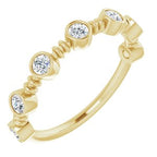 https://meteor.stullercloud.com/das/72984100?obj=metals&obj=stones/diamonds/g_accent&obj=metals&obj.recipe=yellow&$standard$