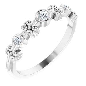 https://meteor.stullercloud.com/das/73052256?obj=metals&obj=stones/diamonds/g_side&obj=stones/diamonds/g_center&obj=metals&obj.recipe=white&$standard$