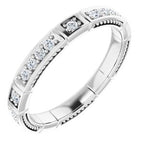 https://meteor.stullercloud.com/das/73067884?obj=metals&obj=stones/diamonds/g_accent 2&obj=stones/diamonds/g_accent 1&obj=metals&obj.recipe=white&$standard$