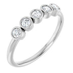 https://meteor.stullercloud.com/das/73067990?obj=metals&obj=stones/diamonds/g_accent&obj=metals&obj.recipe=white&$standard$