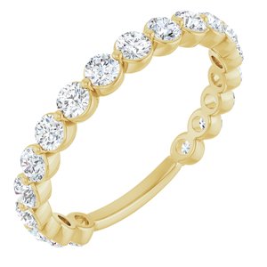 https://meteor.stullercloud.com/das/73068086?obj=metals&obj=stones/diamonds/g_accent&obj=metals&obj.recipe=yellow&$standard$