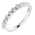 https://meteor.stullercloud.com/das/73068381?obj=metals&obj=stones/diamonds/g_accent&obj=metals&obj.recipe=white&$standard$