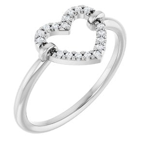 https://meteor.stullercloud.com/das/73068408?obj=stones/diamonds/g_Accent&obj=metals&obj=metals&obj.recipe=white&$standard$