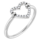 https://meteor.stullercloud.com/das/73068408?obj=stones/diamonds/g_Accent&obj=metals&obj=metals&obj.recipe=white&$standard$