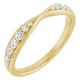 https://meteor.stullercloud.com/das/73068754?obj=metals&obj=stones/diamonds/g_accent&obj=metals&obj.recipe=yellow&$standard$