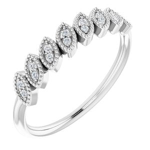 https://meteor.stullercloud.com/das/73068799?obj=metals&obj=stones/diamonds/g_accent&obj=metals&obj.recipe=white&$standard$