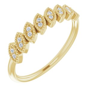https://meteor.stullercloud.com/das/73068799?obj=metals&obj=stones/diamonds/g_accent&obj=metals&obj.recipe=yellow&$standard$