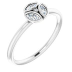 https://meteor.stullercloud.com/das/73068955?obj=metals&obj=stones/diamonds/g_side&obj=stones/diamonds/g_accent&obj=metals&obj.recipe=white&$standard$