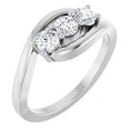 https://meteor.stullercloud.com/das/73068989?obj=metals&obj=stones/diamonds/g_center 3&obj=stones/diamonds/g_center 2&obj=stones/diamonds/g_center 1&obj=metals&obj.recipe=white&$standard$