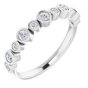 https://meteor.stullercloud.com/das/73069039?obj=metals&obj=stones/diamonds/g_accent2&obj=stones/diamonds/g_accent&obj=metals&obj.recipe=white&$standard$