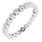 https://meteor.stullercloud.com/das/73069090?obj=metals&obj=stones/diamonds/g_accent&obj=metals&obj.recipe=white&$standard$