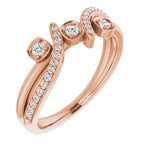 https://meteor.stullercloud.com/das/73069101?obj=metals&obj=stones/diamonds/g_accent&obj=stones/diamonds/g_center&obj=metals&obj.recipe=rose&$standard$