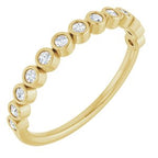 https://meteor.stullercloud.com/das/73069366?obj=metals&obj=stones/diamonds/g_accent&obj=metals&obj.recipe=yellow&$standard$