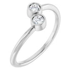 https://meteor.stullercloud.com/das/73070053?obj=metals&obj=stones/diamonds/g_center&obj=metals&obj.recipe=white&$standard$