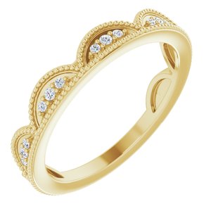 https://meteor.stullercloud.com/das/73070069?obj=metals&obj=stones/diamonds/g_accent&obj=metals&obj.recipe=yellow&$standard$