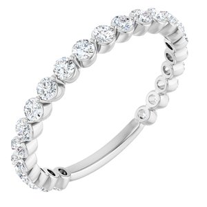 https://meteor.stullercloud.com/das/73070092?obj=metals&obj=stones/diamonds/g_accent&obj=metals&obj.recipe=white&$standard$