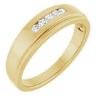 https://meteor.stullercloud.com/das/73070168?obj=metals&obj=stones/diamonds/g_center&obj=metals&obj.recipe=yellow&wid=1200&hei=1200