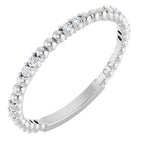 https://meteor.stullercloud.com/das/73070197?obj=stones/diamonds/g_Accent&obj=metals&obj=metals&obj.recipe=white&$standard$