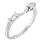 https://meteor.stullercloud.com/das/73075690?obj=stones/diamonds/g_Side&obj=metals&obj=metals&obj.recipe=white&wid=1200&hei=1200