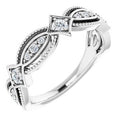 https://meteor.stullercloud.com/das/73086686?obj=metals&obj=stones/diamonds/g_accent 2&obj=stones/diamonds/g_accent&obj=metals&obj.recipe=white&$standard$