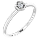 https://meteor.stullercloud.com/das/73093481?obj=metals&obj=stones/diamonds/g_center&obj=metals&obj.recipe=white&$standard$