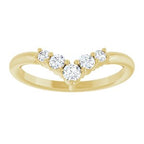 Accented Graduated V Ring