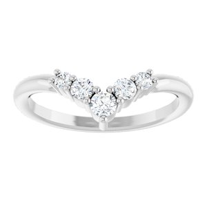 Accented Graduated V Ring