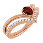 https://meteor.stullercloud.com/das/73101138?obj=stones/diamonds/g_accent&obj=metals&obj=stones/faceted/g_center&obj.colorRef=145&obj.curves=0,0.26,13.141,150.255,255&obj.curves.r=0,0.19,10.156,171.255,255&obj.curves.g=14,0.48,23.101,45.163,51.255,106&obj.curves.b=7,0.93,28.128,50.255,89&obj=metals&obj.recipe=rose&$standard$
