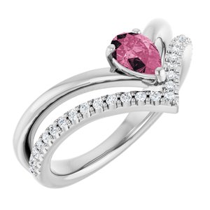 https://meteor.stullercloud.com/das/73101138?obj=stones/diamonds/g_accent&obj=metals&obj=stones/faceted/g_center&obj.colorRef=77&obj.curves=0,0.69,94.97,148.145,214.255,255&obj.curves.r=0,0.10,0.87,100.154,192.255,255&obj.curves.g=0,0.70,37.100,65.150,133.255,255&obj.curves.b=0,0.61,42.129,122.255,255&obj=metals&obj.recipe=white&$standard$
