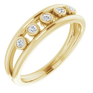https://meteor.stullercloud.com/das/73107655?obj=metals&obj=stones/diamonds/g_accent&obj=metals&obj.recipe=yellow&$standard$