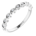 https://meteor.stullercloud.com/das/73114338?obj=stones/diamonds/g_Accent&obj=metals&obj=metals&obj.recipe=white&$standard$