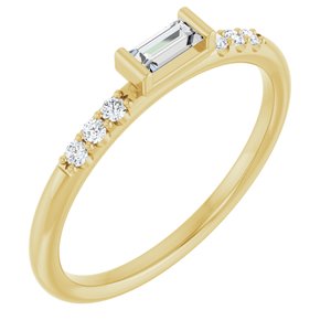 https://meteor.stullercloud.com/das/73128142?obj=metals&obj=stones/diamonds/g_center&obj=stones/diamonds/g_accent&obj=metals&obj.recipe=yellow&$standard$