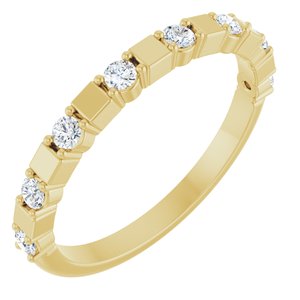 https://meteor.stullercloud.com/das/73141990?obj=metals&obj=stones/diamonds/g_accent&obj=metals&obj.recipe=yellow&$standard$