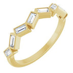 https://meteor.stullercloud.com/das/73142679?obj=metals&obj=stones/diamonds/g_accent&obj=metals&obj.recipe=yellow&$standard$