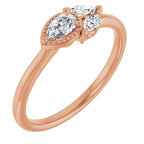 https://meteor.stullercloud.com/das/73178072?obj=metals&obj=stones/diamonds/g_center&obj=stones/diamonds/g_accent&obj=metals&obj.recipe=rose&$standard$