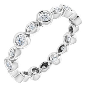 https://meteor.stullercloud.com/das/73217027?obj=metals&obj=stones/diamonds/g_accent 2&obj=stones/diamonds/g_accent 1&obj=metals&obj.recipe=white&$standard$
