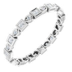 https://meteor.stullercloud.com/das/73218273?obj=metals&obj=stones/diamonds/g_accent 2&obj=stones/diamonds/g_accent 1&obj=metals&obj.recipe=white&$standard$