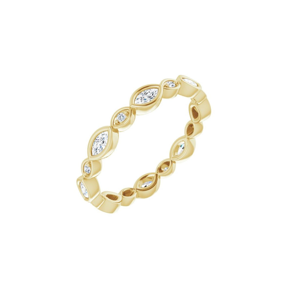 https://meteor.stullercloud.com/das/73218283?obj=metals&obj=stones/diamonds/g_accent 2&obj=stones/diamonds/g_accent 1&obj=metals&obj.recipe=yellow&wid=1200&hei=1200