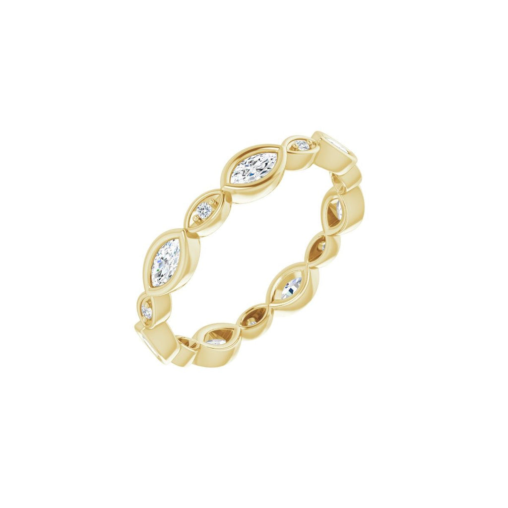 https://meteor.stullercloud.com/das/73218488?obj=metals&obj=stones/diamonds/g_accent 2&obj=stones/diamonds/g_accent 1&obj=metals&obj.recipe=yellow&wid=1200&hei=1200