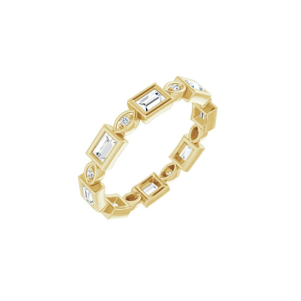 https://meteor.stullercloud.com/das/73218733?obj=metals&obj=stones/diamonds/g_accent 2&obj=stones/diamonds/g_accent 1&obj=metals&obj.recipe=yellow&wid=1200&hei=1200