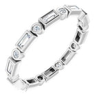 https://meteor.stullercloud.com/das/73222279?obj=metals&obj=stones/diamonds/g_accent 2&obj=stones/diamonds/g_accent 1&obj=metals&obj.recipe=white&$standard$