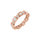 https://meteor.stullercloud.com/das/73223654?obj=metals&obj=stones/diamonds/g_accent 2&obj=stones/diamonds/g_accent 1&obj=metals&obj.recipe=rose&wid=1200&hei=1200