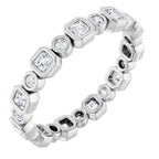 https://meteor.stullercloud.com/das/73224946?obj=metals&obj=stones/diamonds/g_accent 2&obj=stones/diamonds/g_accent 1&obj=metals&obj.recipe=white&wid=1200&hei=1200