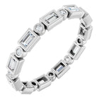 https://meteor.stullercloud.com/das/73225884?obj=metals&obj=stones/diamonds/g_accent 2&obj=stones/diamonds/g_accent 1&obj=metals&obj.recipe=white&wid=1200&hei=1200