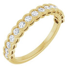 https://meteor.stullercloud.com/das/73238980?obj=metals&obj=stones/diamonds/g_accent&obj=metals&obj.recipe=yellow&$standard$