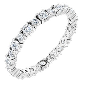 https://meteor.stullercloud.com/das/73239960?obj=metals&obj=stones/diamonds/g_accent 2&obj=stones/diamonds/g_accent 1&obj=metals&obj.recipe=white&$standard$