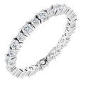 https://meteor.stullercloud.com/das/73239960?obj=metals&obj=stones/diamonds/g_accent 2&obj=stones/diamonds/g_accent 1&obj=metals&obj.recipe=white&$standard$