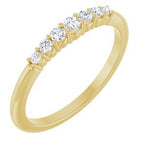 https://meteor.stullercloud.com/das/73249541?obj=metals&obj=stones/diamonds/g_accent&obj=metals&obj.recipe=yellow&$standard$