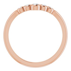 Bezel-Set Graduated V Ring